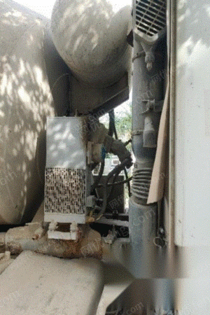 二手搅拌车出售