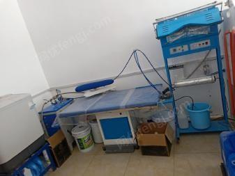 新疆喀什不做了出售闲置洗涤设备 20公斤水洗,干洗,烘干,烫台,打包等.买了三年,看货议价.
