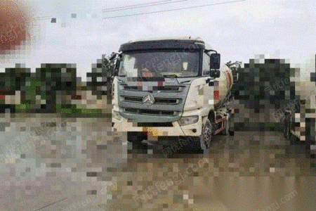 二手搅拌车出售