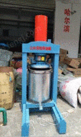 供应湖北随州崇阳大豆核桃米糠等油料作物榨油机设备