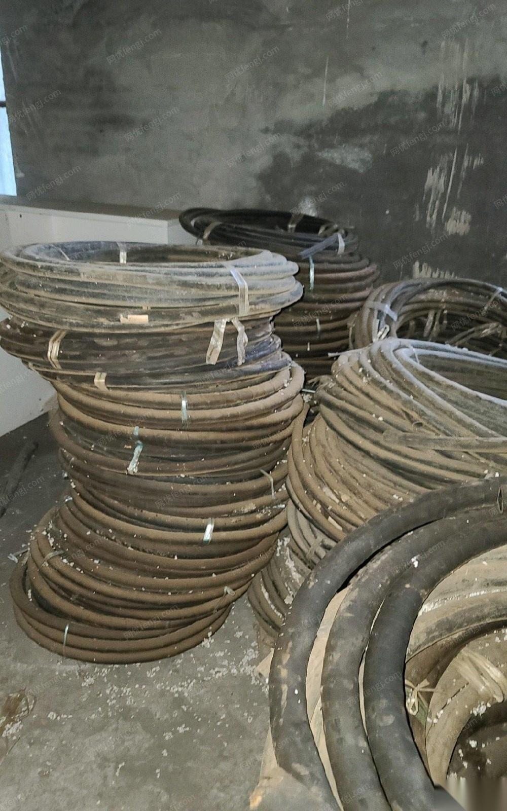 北京昌平区处理甩卖各种规格橡胶管，夹布胶管 