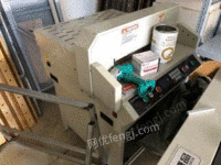 江苏盐城低价处理一套在刚闲置的切纸机胶装机！！