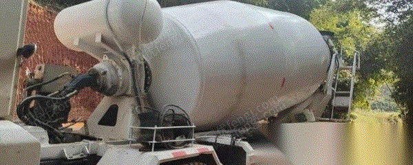 二手搅拌车出售