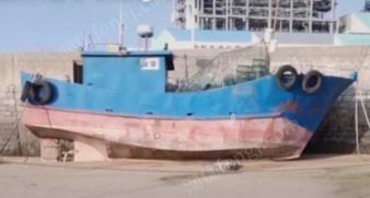 福建泉州本人出售一条9成新的铁船，长12米，宽3.5米，180的码力
