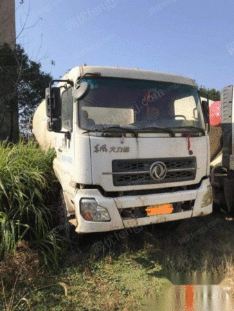 二手搅拌车出售