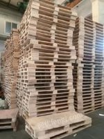 上海嘉定区出售二手木托盘，叉车板，垫仓板