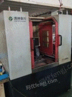 上海松江区出售2014年5月机器一台，在位加工。工作台行程600*400。新代系统