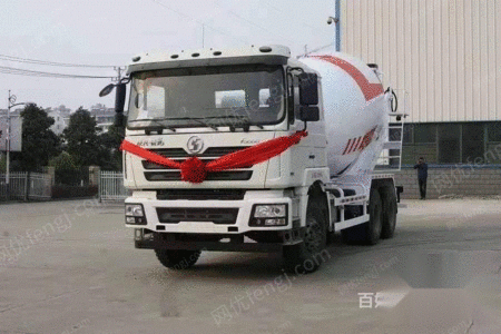 二手搅拌车出售