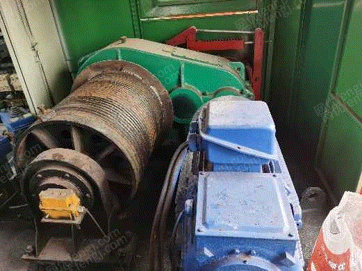 港口路桥机械回收