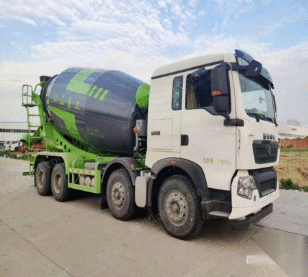 二手搅拌车出售