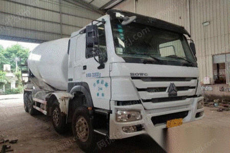 二手搅拌车出售