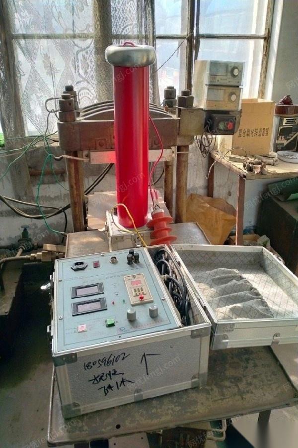 辽宁抚顺出售2000年硅橡胶液压流化机 32000元