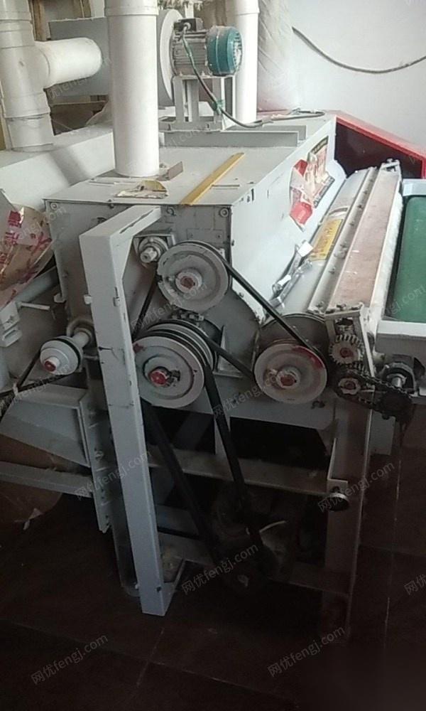 内蒙古鄂尔多斯出售棉花梳理机 用了一年 18000元