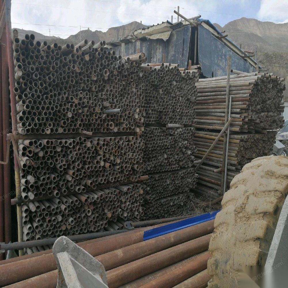 青海黄南藏族自治州出售架管6米到1米100多吨 .18公斤和16公斤架管套件8000多个和蝴蝶卡.等设备