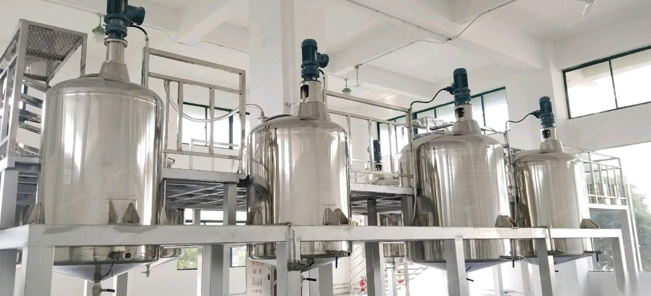 广东广州厂家全新未用反应釜、搅拌罐、消毒清洁用品生产设备低价处理 180000元