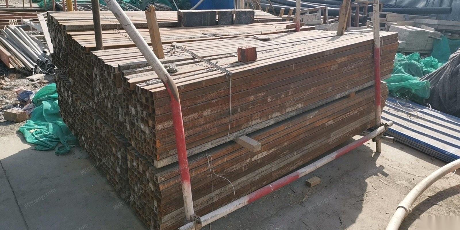 新疆乌鲁木齐折叠板房，方管处理