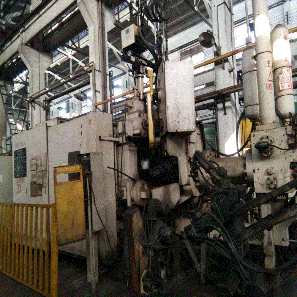 广东深圳进口宇部850吨带三手压铸机出售