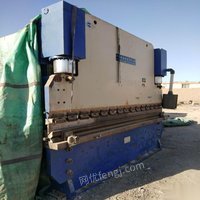 新疆喀什出售九成新板料折弯机液压剪板机