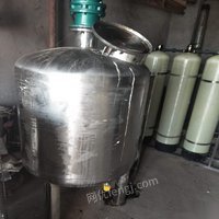 内蒙古巴彦淖尔出售制作玻璃水 洗衣液 洗洁精 非常好用的机器10000元