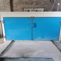 上海奉贤区出售闲置玻璃夹胶炉 升降机各一台  打包价32000元