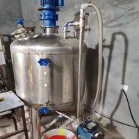 陕西西安在位出售2019年500公斤的一套可制作洗衣液设备，可制作洗洁精，玻璃水，洗手液，等等  20000元