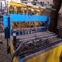 新疆乌鲁木齐排焊机2台，点焊机多台，出售