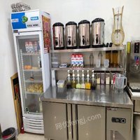 内蒙古赤峰出售9成新饮品店设备，物料 20000元
