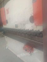 辽宁沈阳9成新折弯机100吨3.2米 40000元出售
