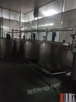 河南漯河转让果汁饮料生产线，4个6吨的双层调配罐，一个2吨的瞬时灭菌机