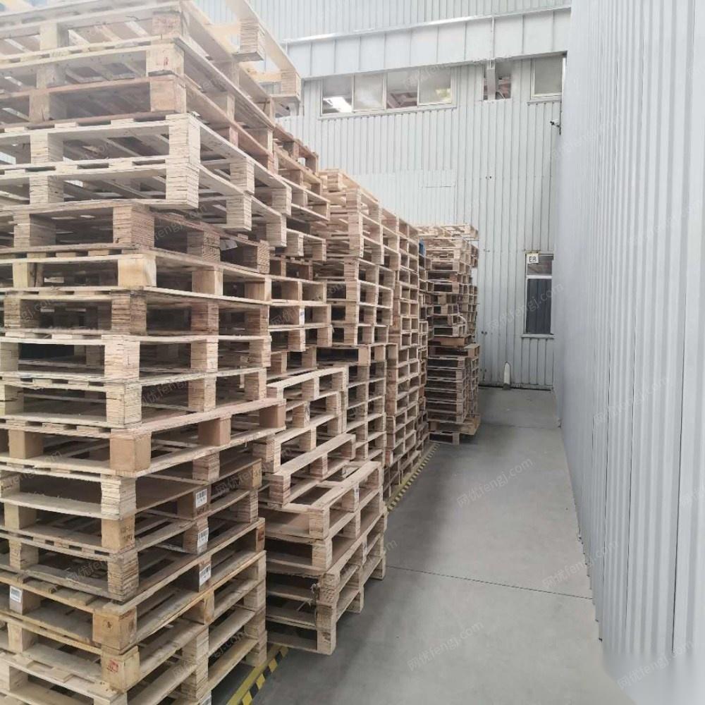 北京顺义区搬厂出售800多个木制托盘 多合板托盘  只有这一批.  自提10元/个