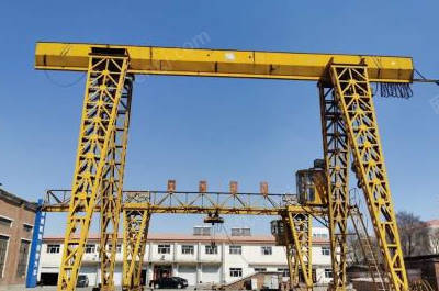 黑龙江齐齐哈尔厂区搬迁，出售天车，主勾32吨，副勾10吨