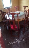 河南郑州出售完好餐厅设备桌椅 18000元