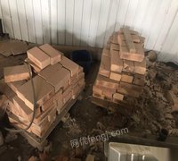 天津西青区出售9成新耐火砖！！有需要的可联系！！量大价优！！ 10000元