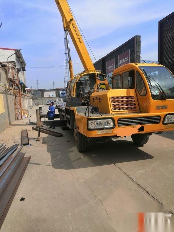 河北保定转让徐工吊车08年12吨审车到明年6月份