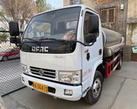 新疆乌鲁木齐奶罐车 中型罐式货车 20000元出售