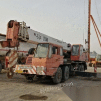 广东珠海转让急售2004年三32吨长江吊车