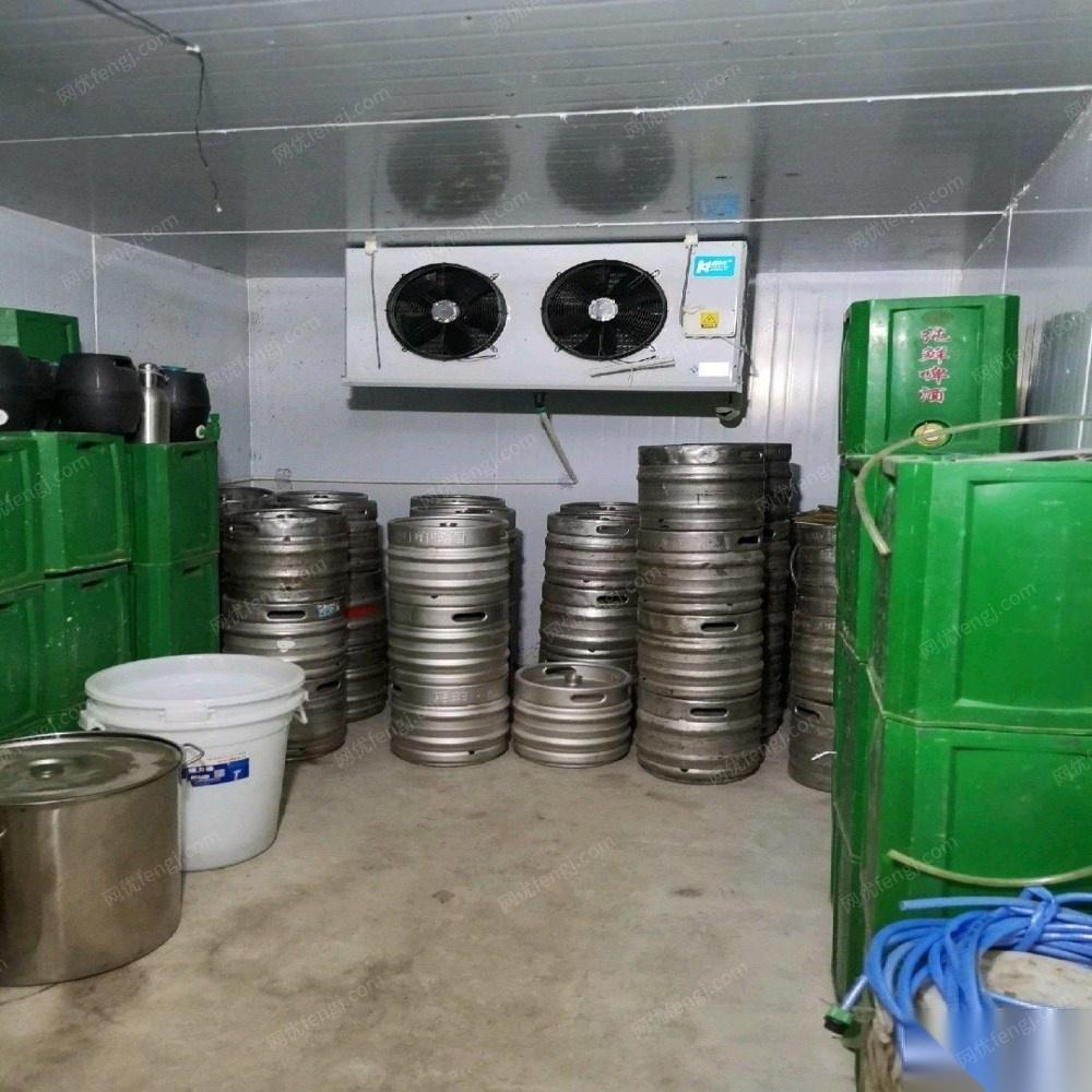 重庆江北区厂房要搬迁在位出售二手28立方米冷库设备全套 10p制冷 24000元,还有一套生产饮料设备