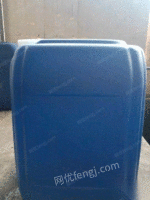 山东青岛出售五成新二手化工塑料蓝桶25-30公斤 现货五吨二百多个,只有这一批,自提6元/吨.