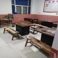 河北石家庄因回老家出售闲置饭店所有物品，冰箱，1个冰柜，厨房设备，火锅桌椅板凳  空调等。看货议价.