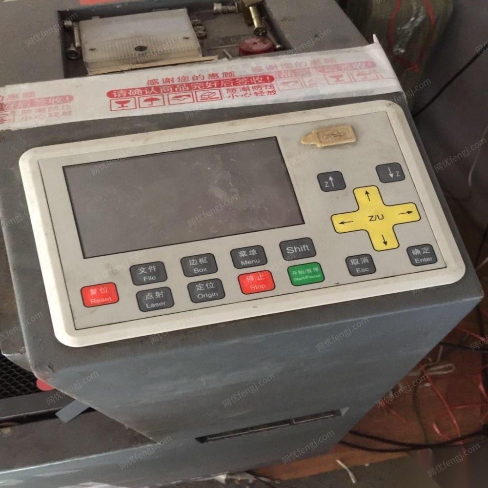 重庆沙坪坝区出售1台闲置激光切割机，1.3*1.2米 除金属外其他基本都能切 出售价8000元 不包运费.