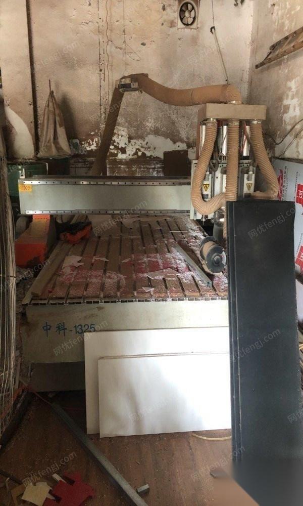 四川乐山出售1台闲置中科3头木工雕刻机 出售价30000元