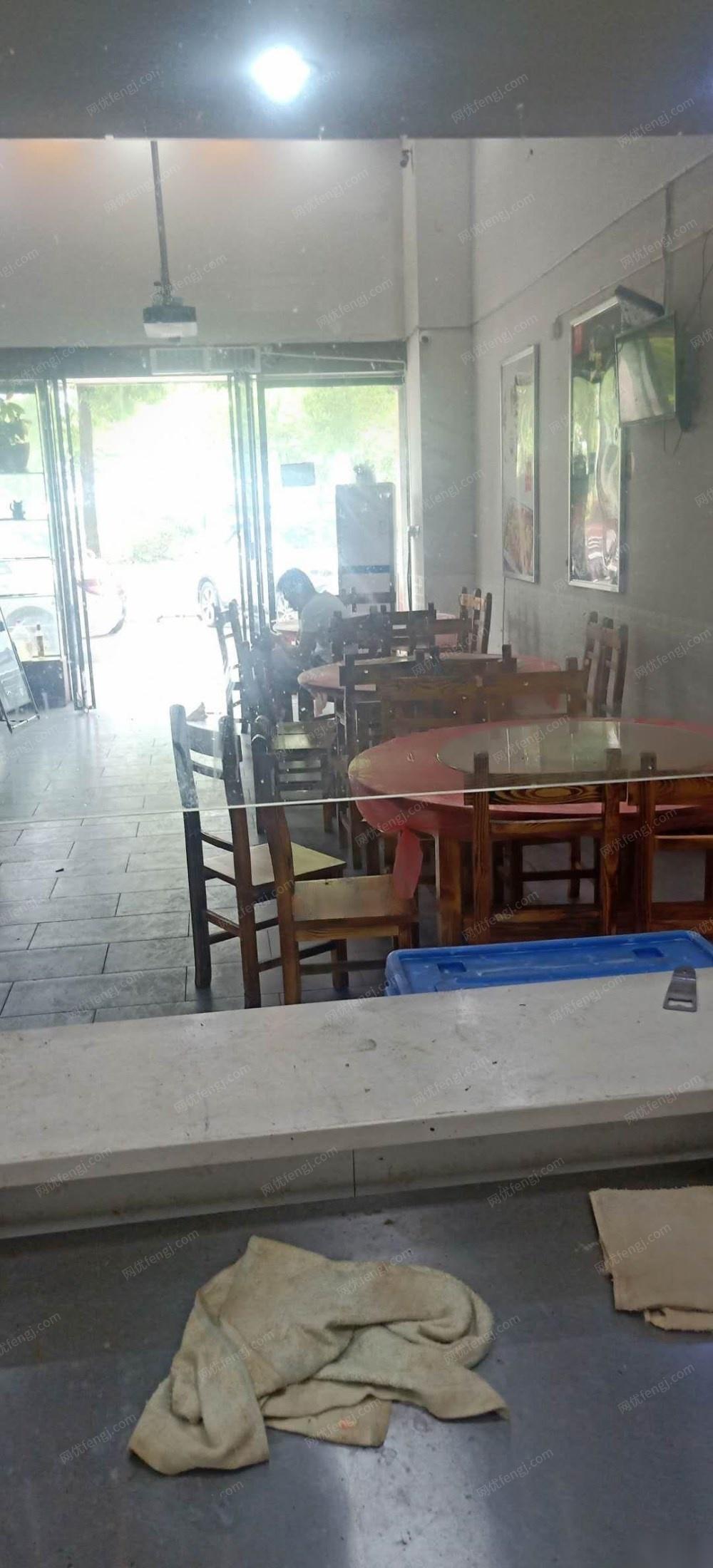 湖南长沙因门面到期出售一整套饭店设备白菜价处理 16000元