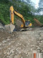 云南红河哈尼族彝族自治州转让三一235一8挖掘机，2012年出厂