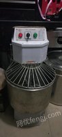 黑龙江牡丹江和面机打蛋器燃气烤箱蛋糕柜 15000元出售