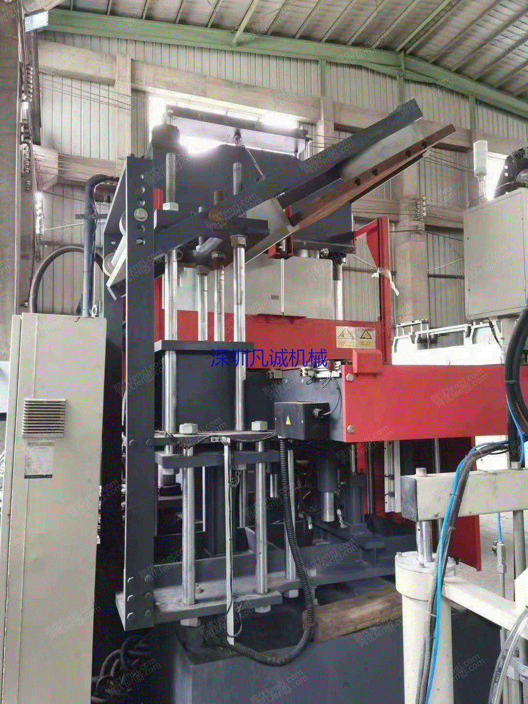 市场现货700吨真空硫化机