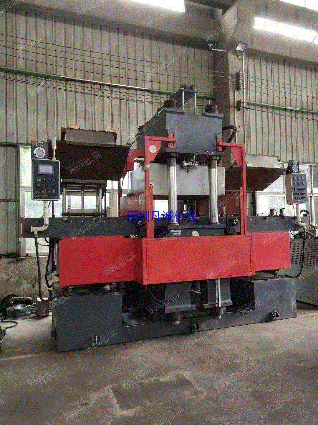 市场现货700吨真空硫化机