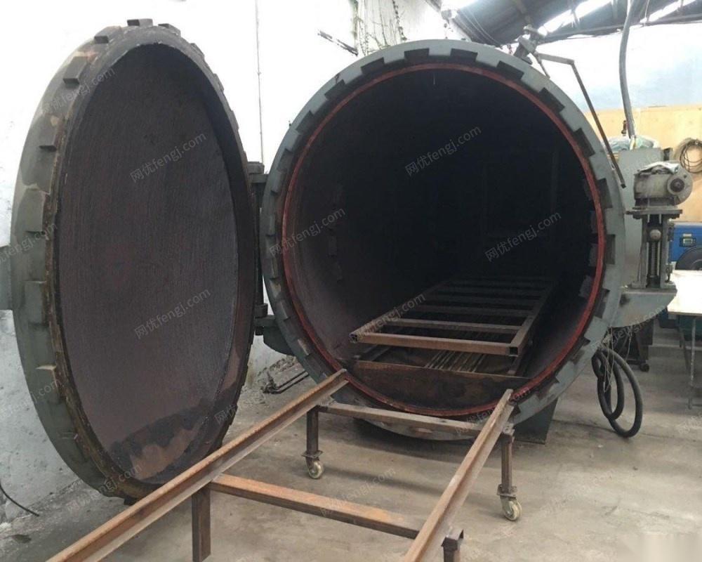 江苏泰州在位出售2014年七成新橡胶流化罐一个 直径2米长4米 30000多元 