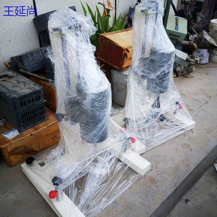 市场库存实验型分散机 9.9成新分散机