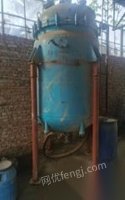 山东潍坊处理二手闲置2吨搪瓷反应釜一台电加热 