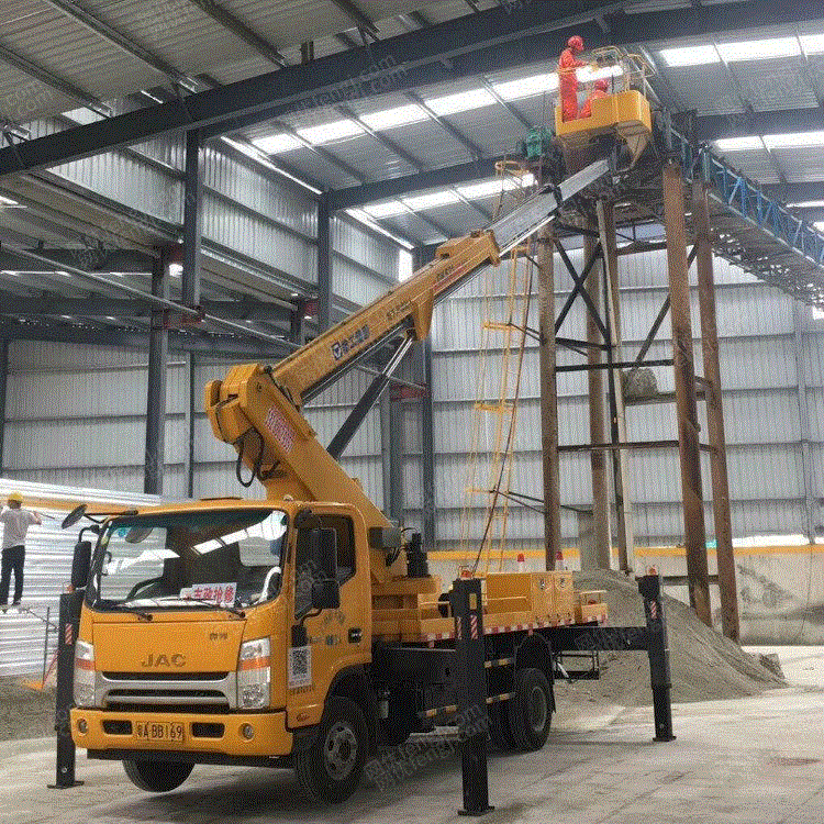 供应白云高空作业车 高空作业车设备回收
